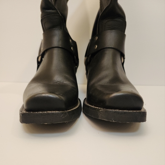 FRYE VINTAGE BLACK 77700 LASER FLORAL STUDDED HARNESS BIKER MOTO BOOT WMS SZ 8D - Picture 7 of 16